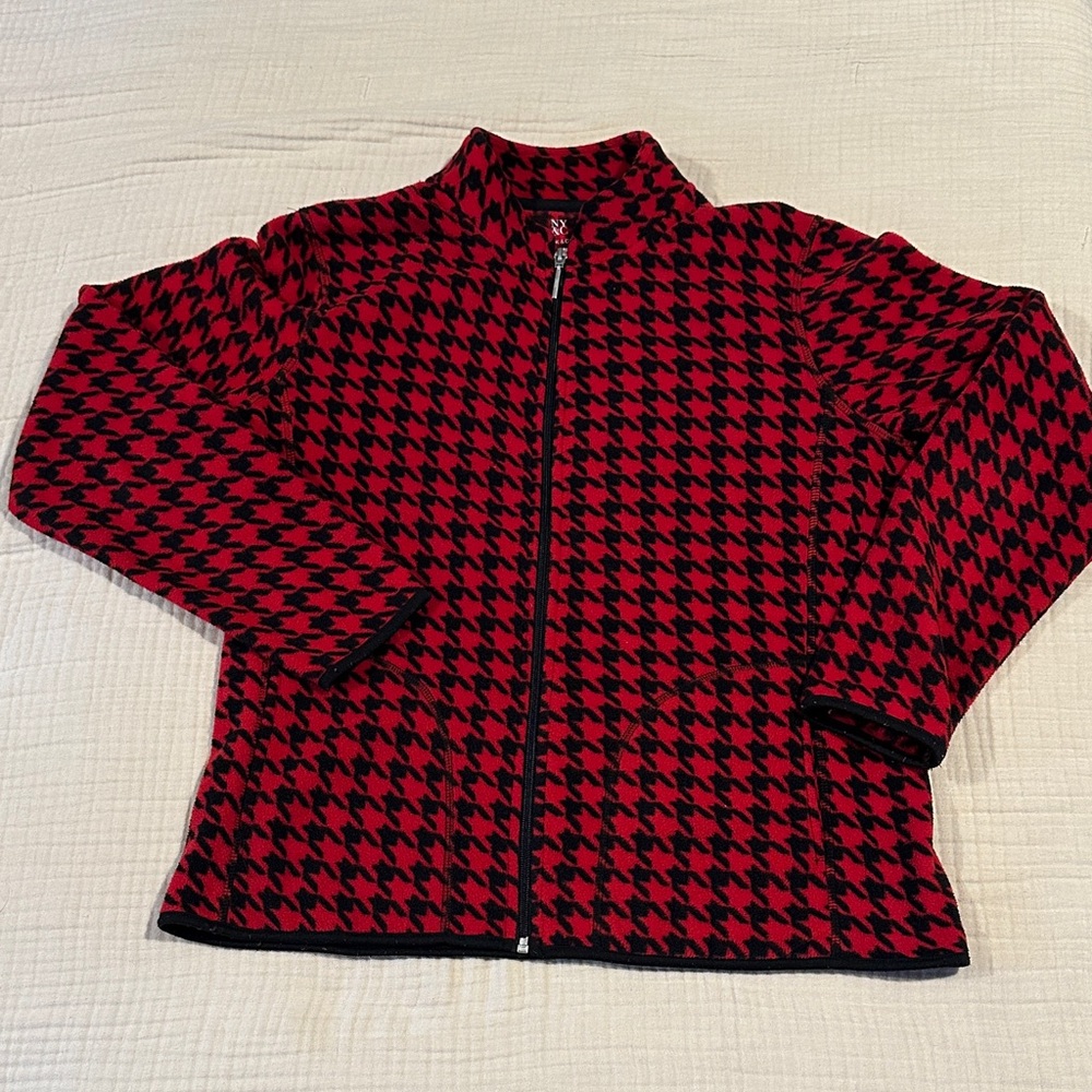 New York & Company Women’s Red and Black Houndstooth Fleece Zip-Up Large